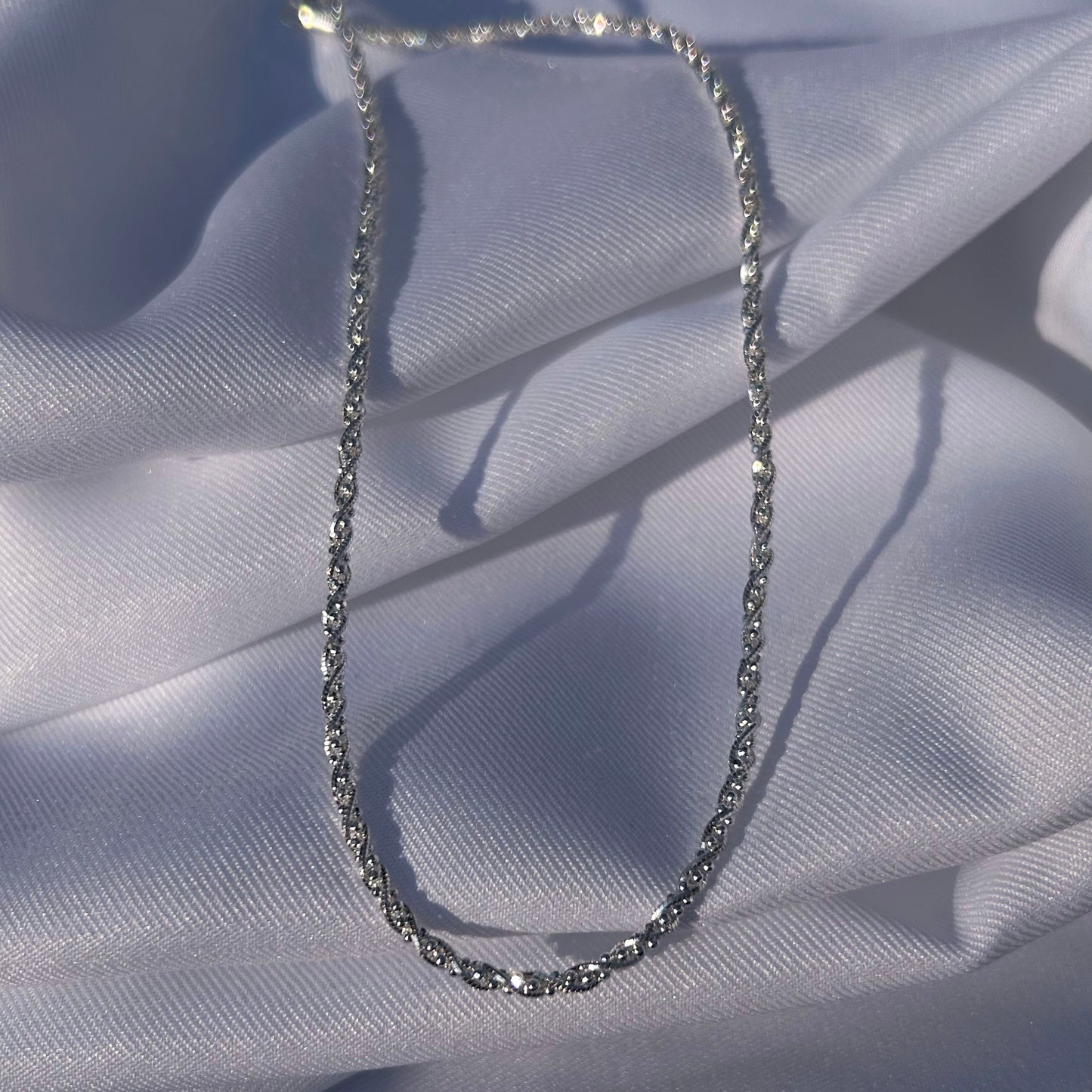 Collar Estela