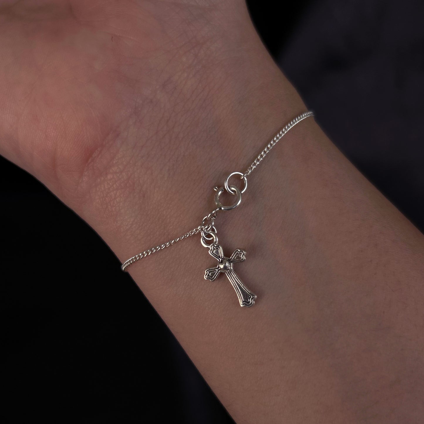 Pulsera mini dije Cruz