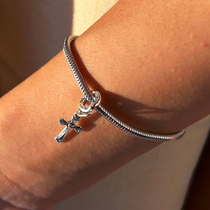 Charm de Cruz
